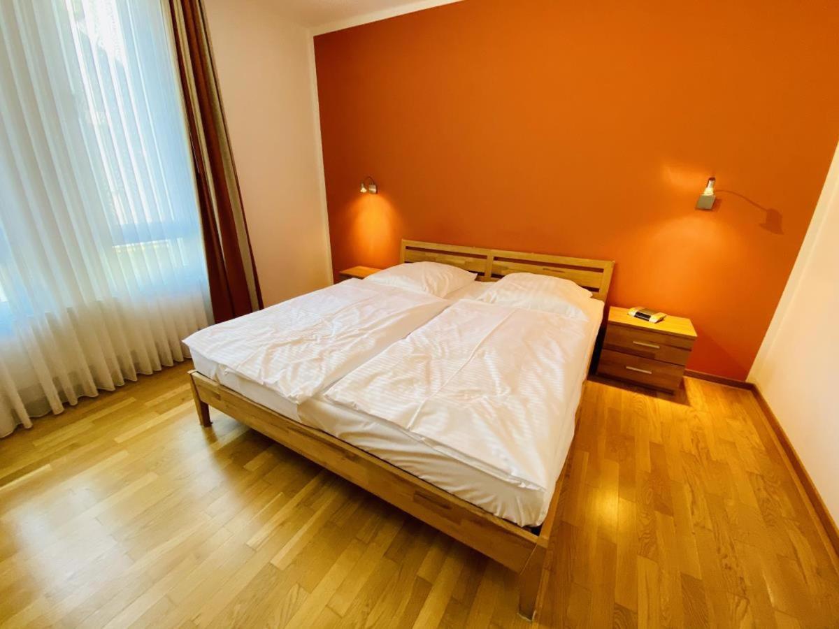 Residenz/Parkblick Appartement Rostock Buitenkant foto