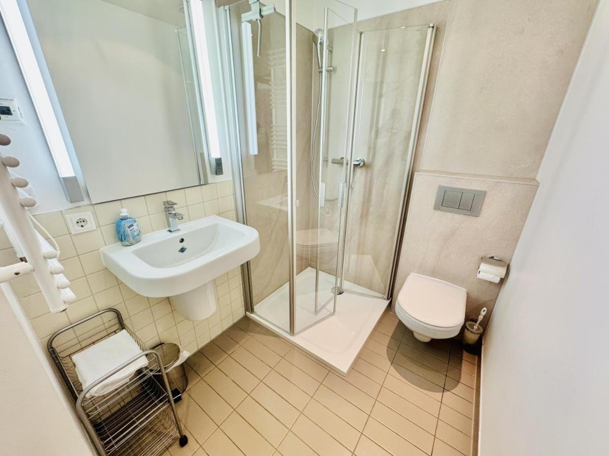 Residenz/Parkblick Appartement Rostock Buitenkant foto